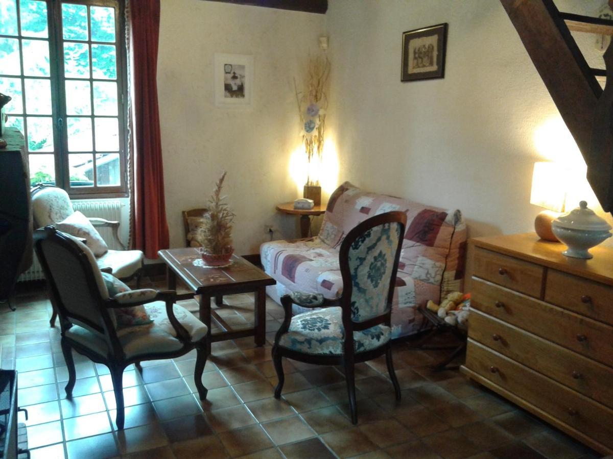 Au Grand Sapin Chambres Chez L'Habitant Henonville Exterior foto